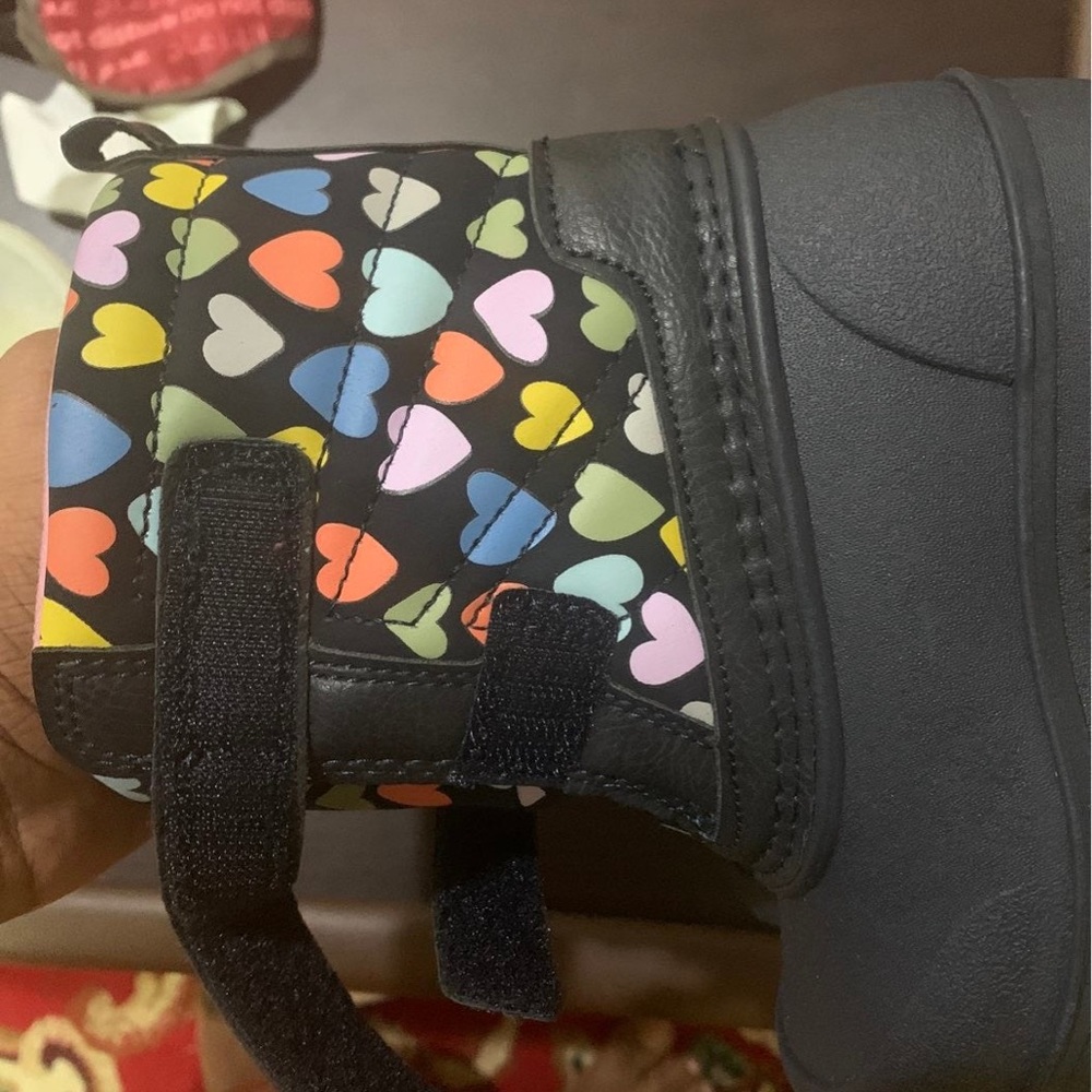 Carter’s toddler snowboot